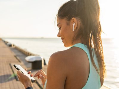 Best Way To Listen To Music While Running